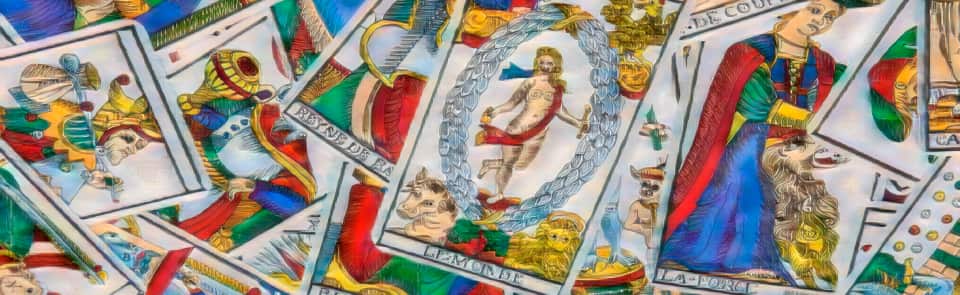 Formulario interactivo para preguntas de Tarot de Marsella